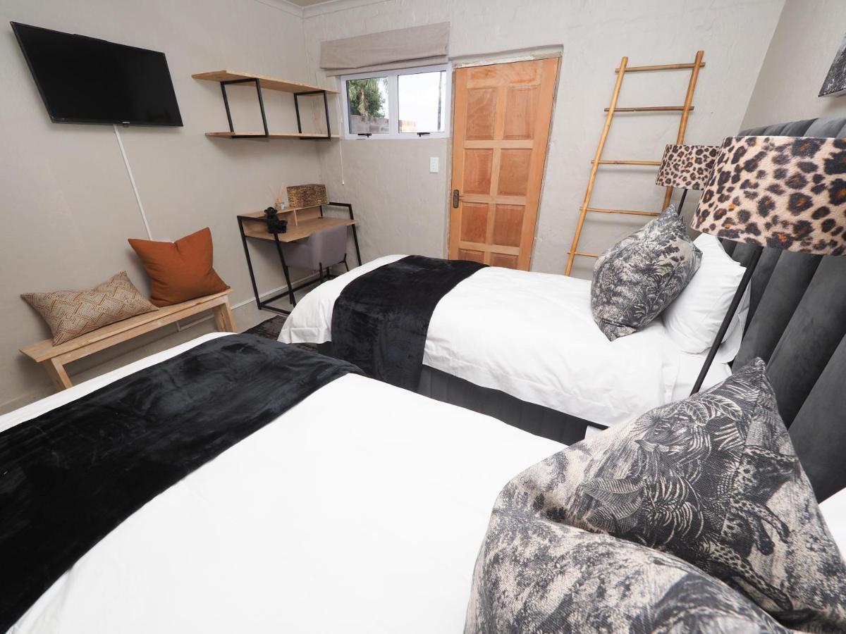 Fever Tree Guesthouse Hillcrest Buitenkant foto